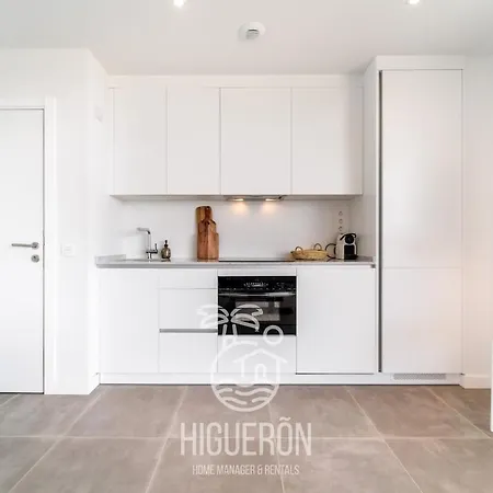 Higueronrentals Casa Alma * פואנגירולה